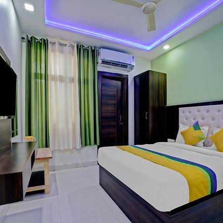 Hotel The Orient Tree, Agra Agra  Ngoại thất bức ảnh