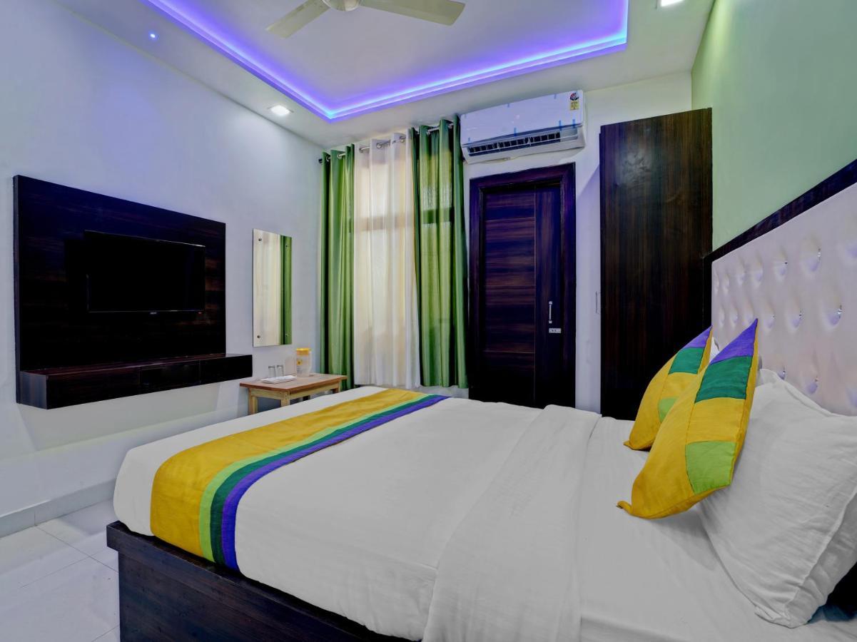 Hotel The Orient Tree, Agra Agra  Ngoại thất bức ảnh