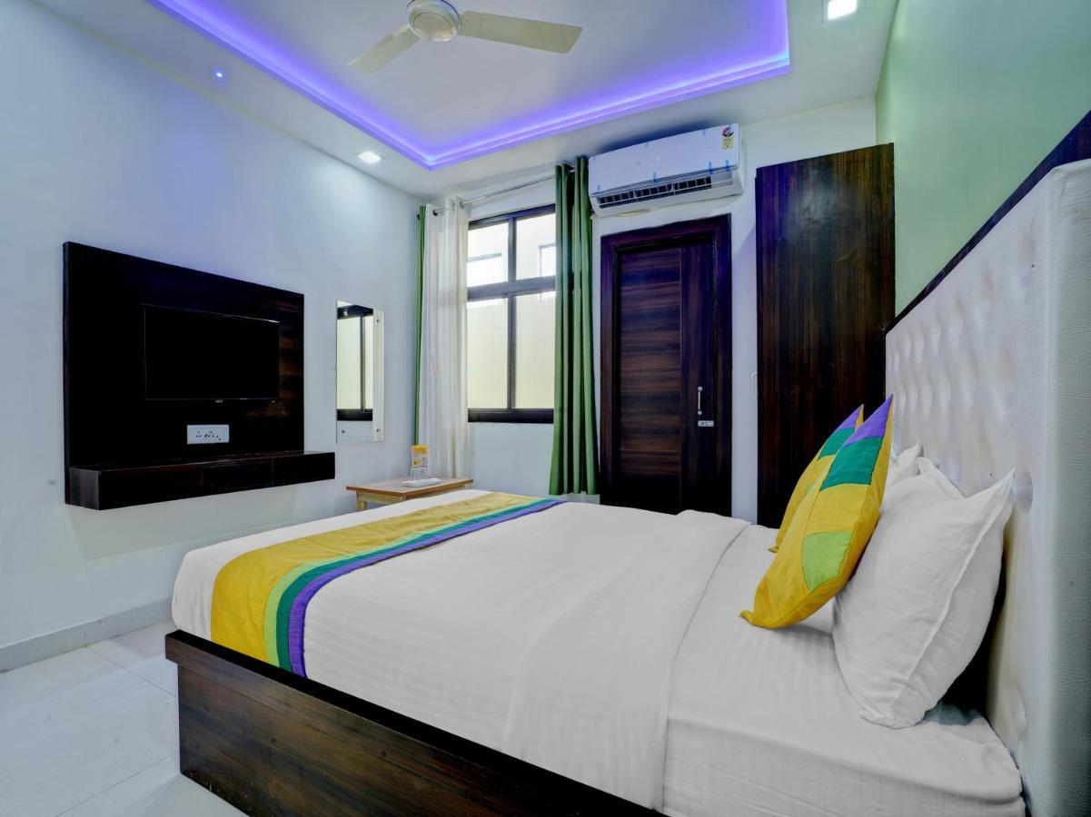 Hotel The Orient Tree, Agra Agra  Ngoại thất bức ảnh