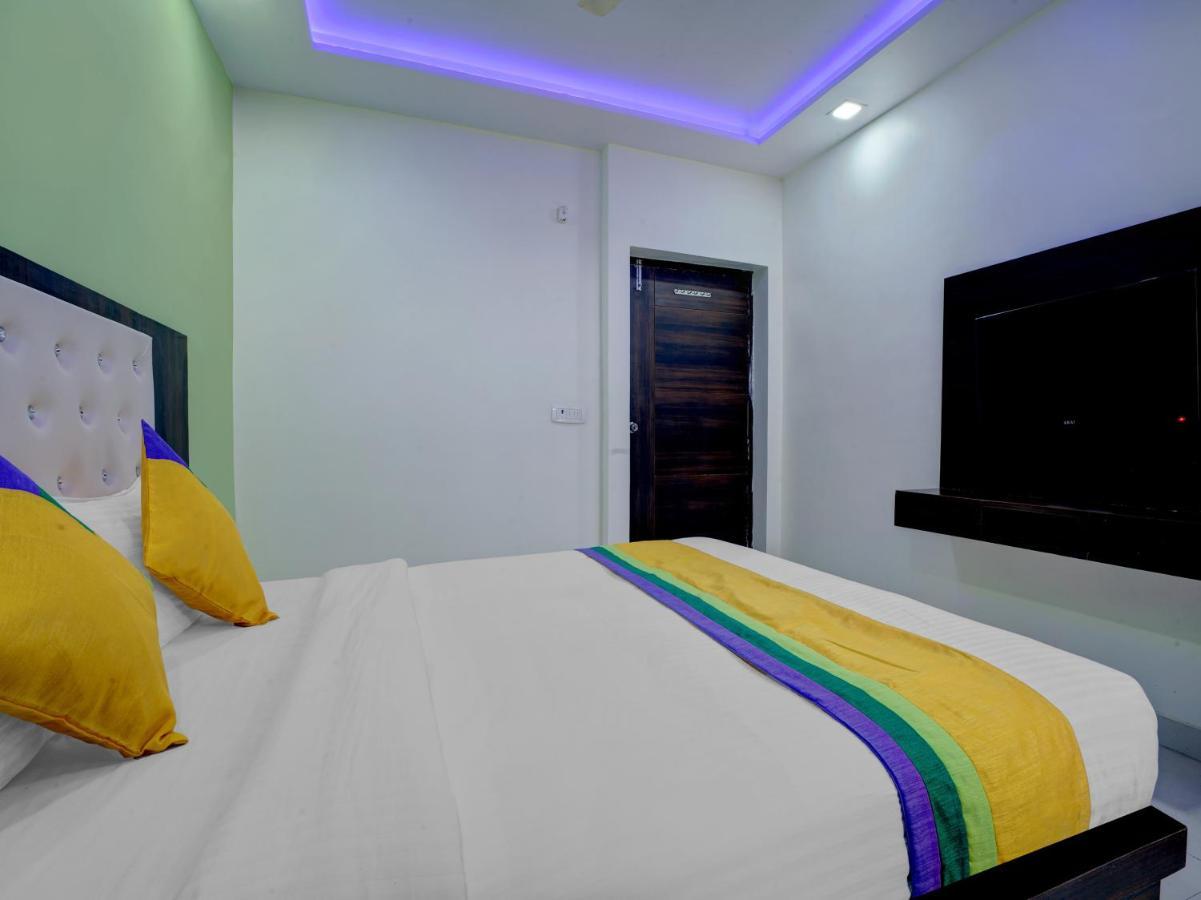Hotel The Orient Tree, Agra Agra  Ngoại thất bức ảnh