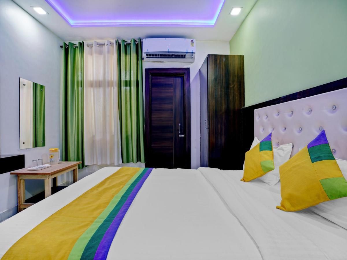 Hotel The Orient Tree, Agra Agra  Ngoại thất bức ảnh